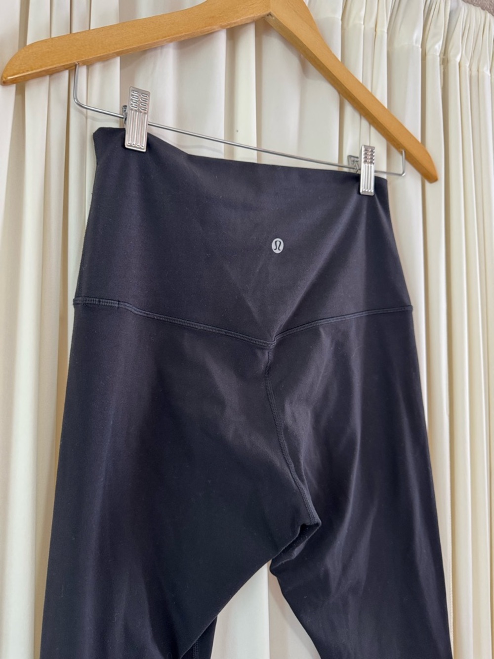 Lululemon Align Super High-Rise Crop 21" Black Capris Size 8 Activewear Pilates - Picture 6 of 7